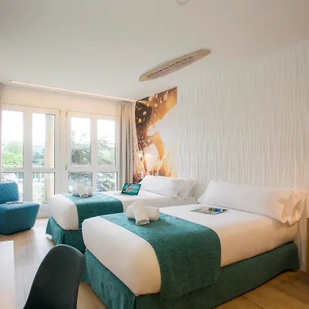 Casual De Olas Hotel